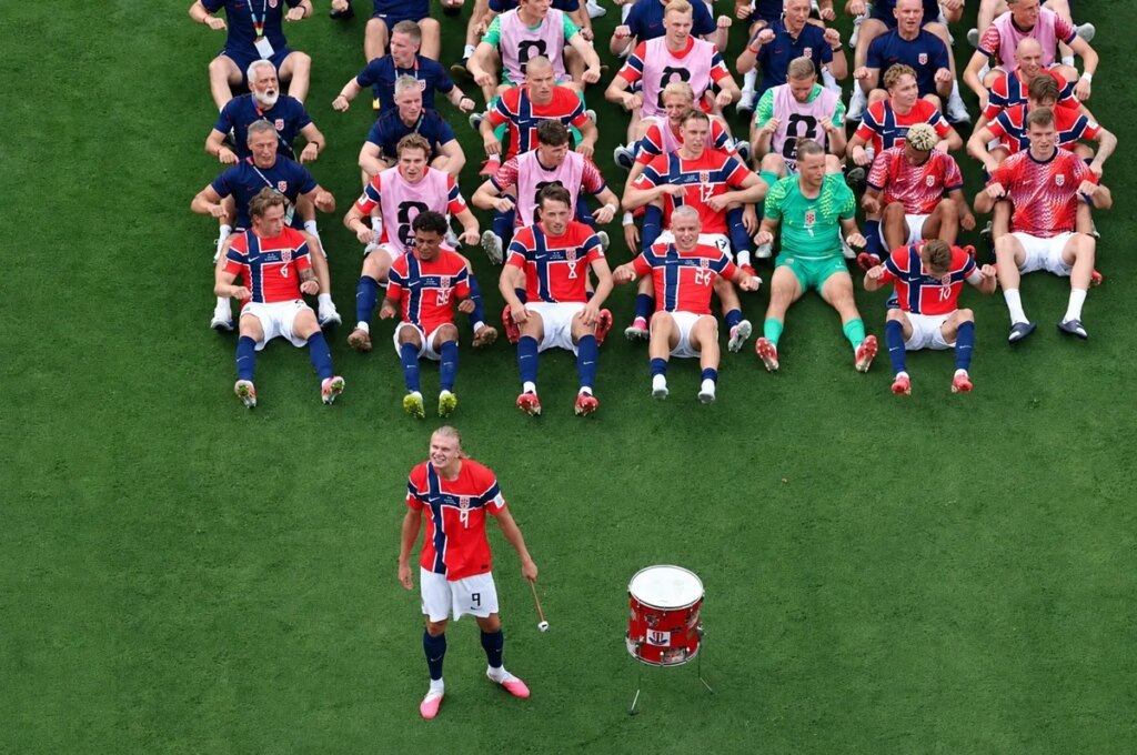 Cerita di Balik Viking Row, Selebrasi Gerakan Dayung yang Jadi Identitas Norwegia