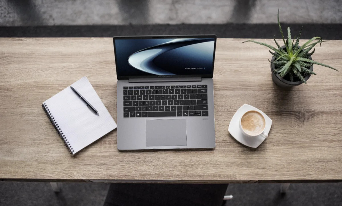 ASUS Hadirkan Laptop Bisnis Intel Core Ultra Series 3 Terbaru di Indonesia, Harga Mulai Rp22 Jutaan 1 ASUS Hadirkan Laptop Bisnis Intel Core Ultra Series 3 Terbaru di Indonesia, Harga Mulai Rp22 Jutaan