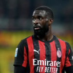 AC Milan Terancam Kehilangan Bek Andalan ke Aston Villa Jelang Penutupan Bursa Transfer Musim Panas