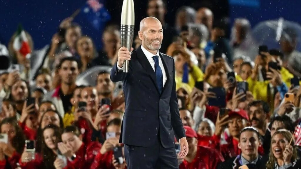 Baru Jadi Pelatih Prancis, Zinedine Zidane Langsung Terseret Polemik Agama