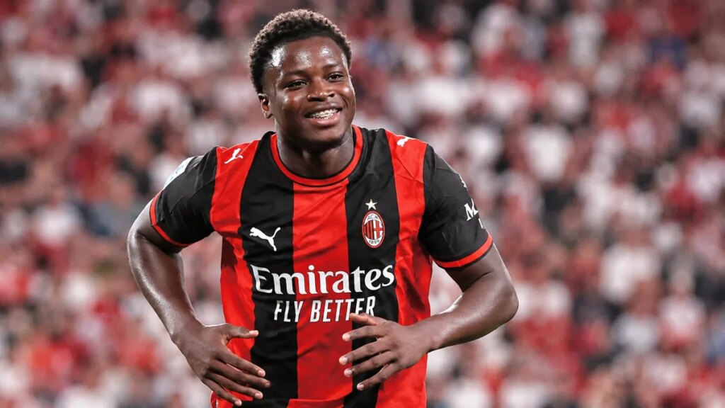 Duel Sengit Turin: Gol Alphadjo Cisse Nyaris Bawa Milan Bungkam Juventus