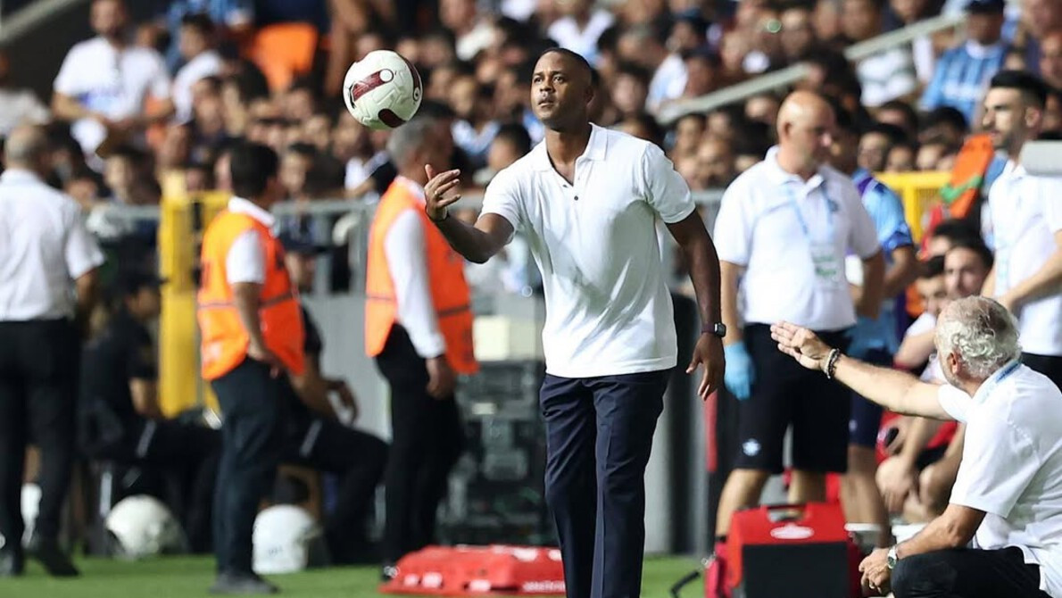 Patrick Kluivert Konfirmasi Timnas Indonesia Akan Naturalisasi Mantan Bintang Crystal Palace