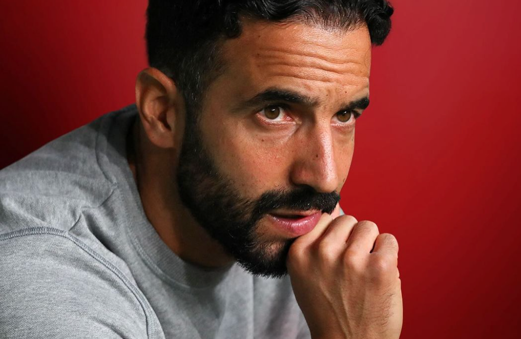 Ruben Amorim Mengamuk, Banting Meja dan Kursi di Ruang Ganti hingga Pemain Manchester United Menangis