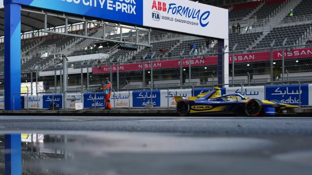 Putra David Beckham dan Sergio Aguero Akan Debut di Formula E, Siap Balapan di Jakarta?