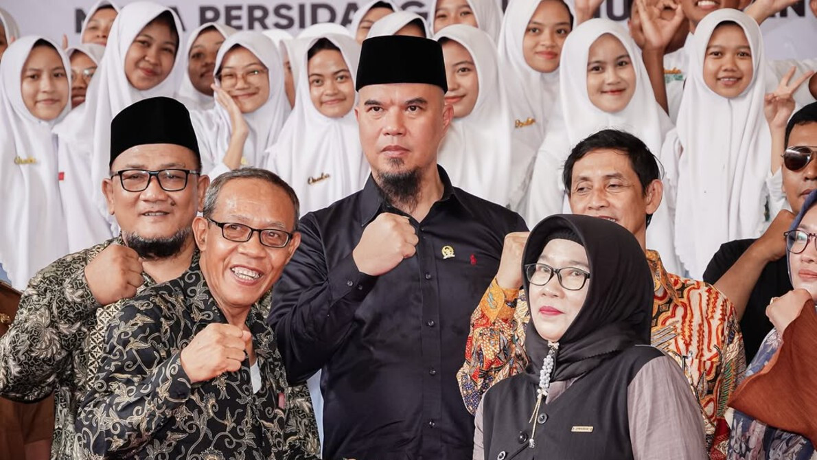Respons Ahmad Dhani Usai Dapat Kritikan Publik Terkait Usulan Out of The Box Naturalisasi Pemain Timnas Indonesia