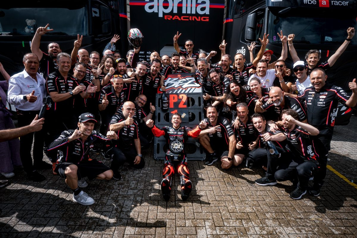 Marco Bezzecchi Bawa Aprilia Racing Berjaya di Assen dengan Podium Ganda