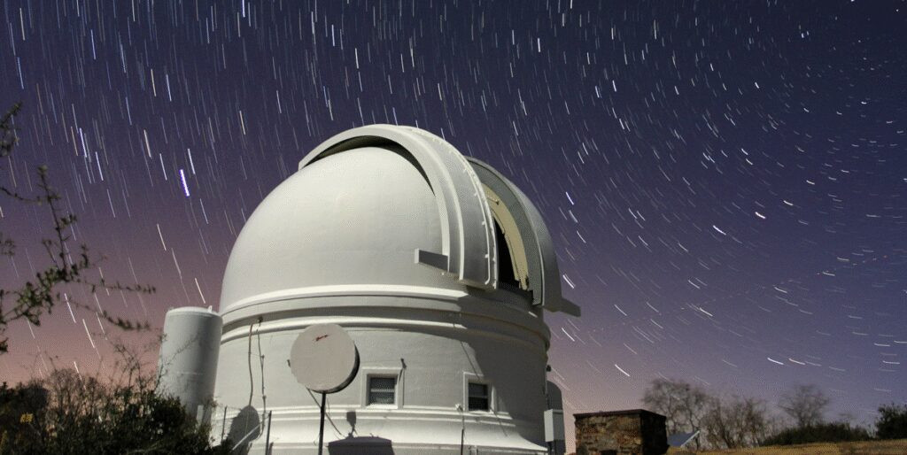 Bagaimana AI Membantu Astronom Menemukan Supernova yang Benar-Benar Aneh?