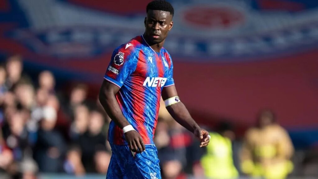 Barcelona dan Liverpool Bersaing Ketat Rekrut Marc Guehi dari Crystal Palace