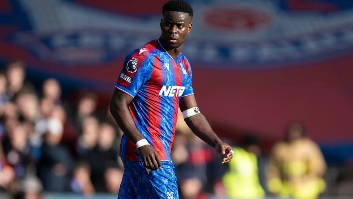 Barcelona dan Liverpool Bersaing Ketat Rekrut Marc Guehi dari Crystal Palace