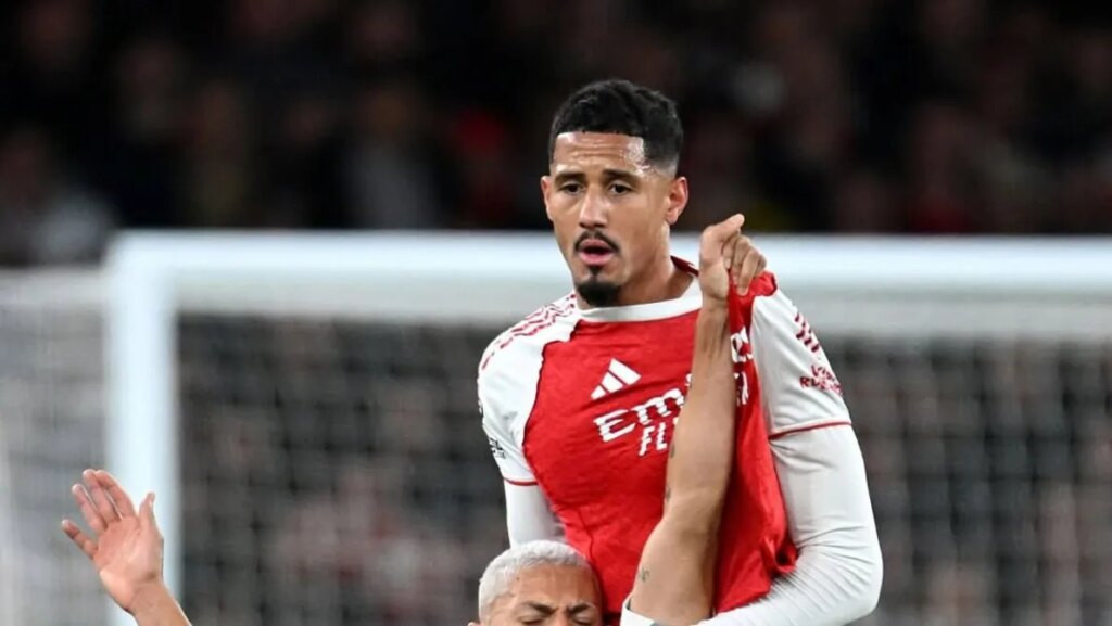 Bintang Arsenal Sesumbar Bisa Memenangkan 4 Trofi Musim Ini