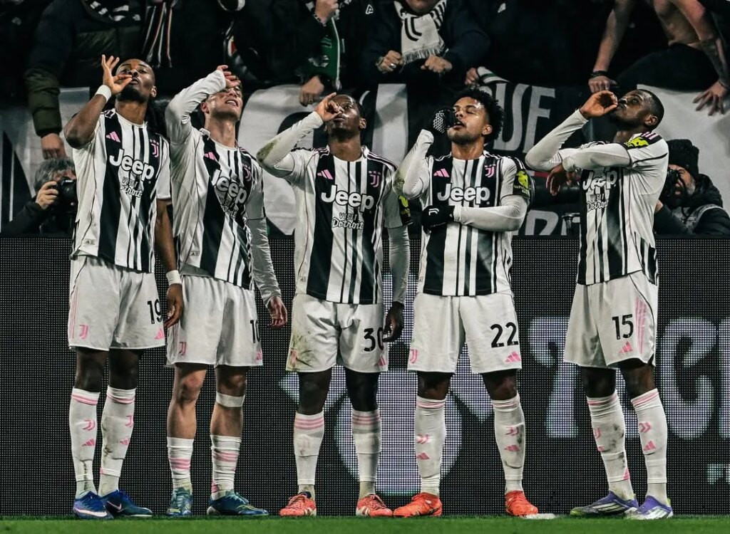 Momen Kejeniusan Manuel Locatelli Membantu Juventus Menghancurkan Napoli