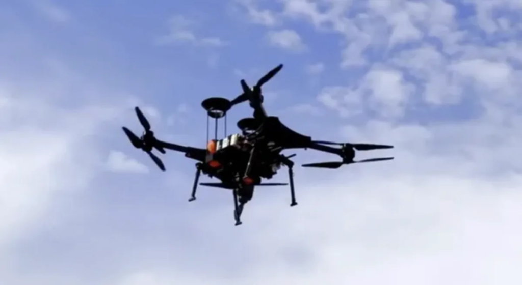 Lebih Cepat dari Petugas, Drone Canggih Ini Jadi Garda Terdepan Pemadam Kebakaran