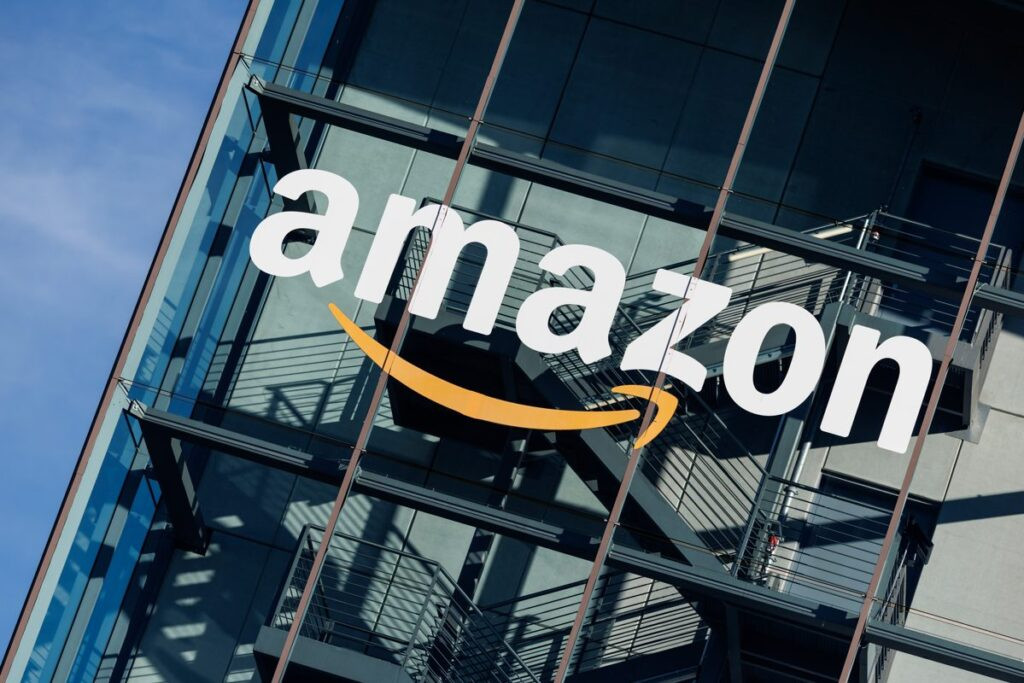 Amazon Hentikan Proyek Robot Blue Jay: Strategi Baru di Balik Otomatisasi Gudang