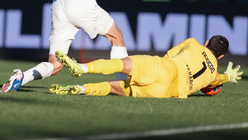 Kiper Timnas Indonesia, Emil Audero Ungguli Bintang Milan dan Inter di Serie A