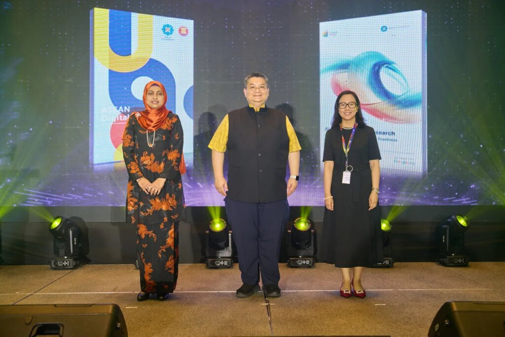 Gen Z Indonesia Juara Adopsi AI! Simak Hasil Riset AI Ready ASEAN Terbaru
