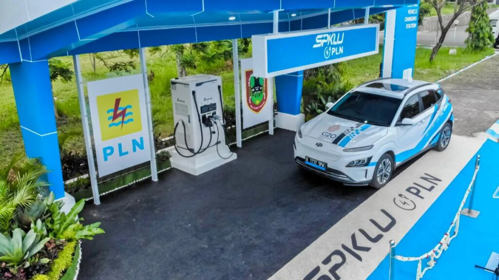 Serangan Siber di 2026, Produsen Mobil hingga SPKLU Jadi Target
