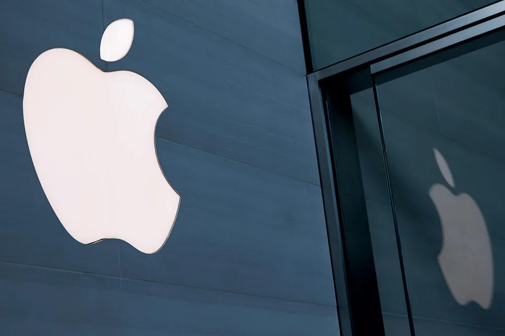 Apple Tunda Peluncuran Smart Home Display J490 hingga 2026, Siri Jadi Biang Kerok?