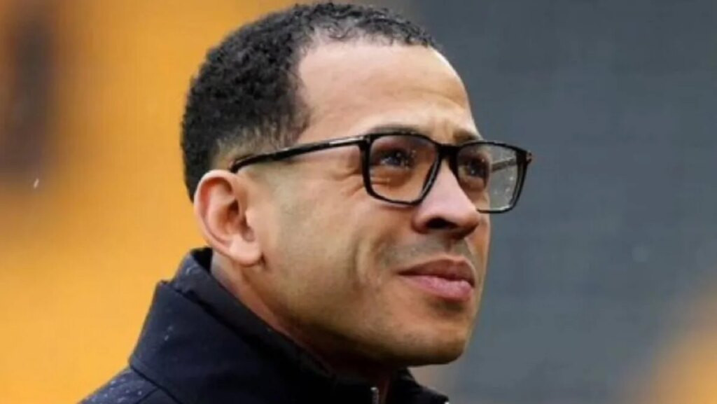 Jangan Jadikan Liam Rosenior Kambing Hitam atas Kesalahan Chelsea