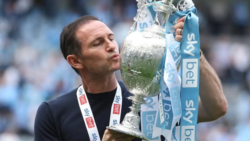 Frank Lampard Disarankan untuk Menjauhi Chelsea