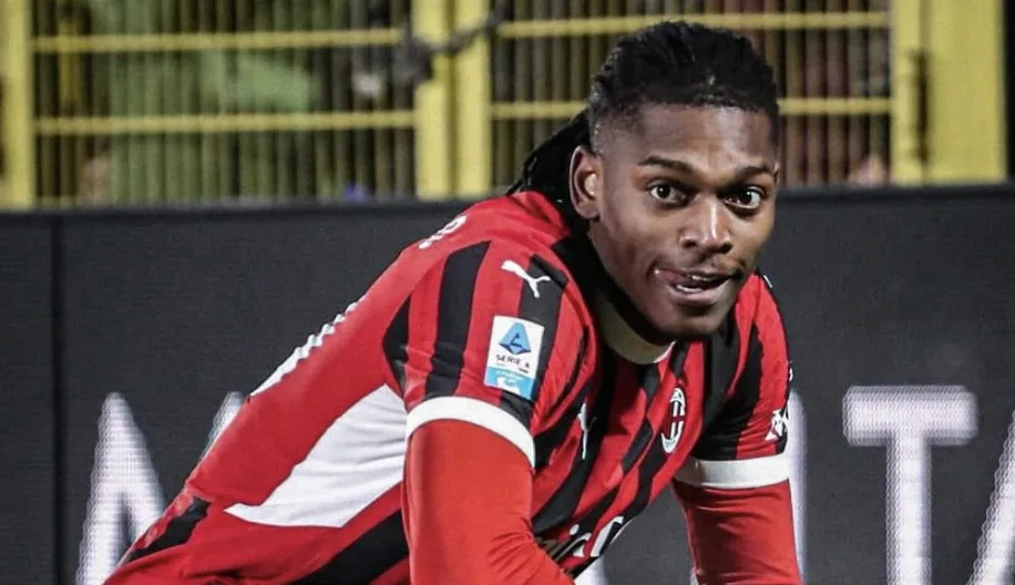 Revolusi Skuad AC Milan: Al Hilal Siapkan Gaji Melimpah Demi Boyong Rafael Leao