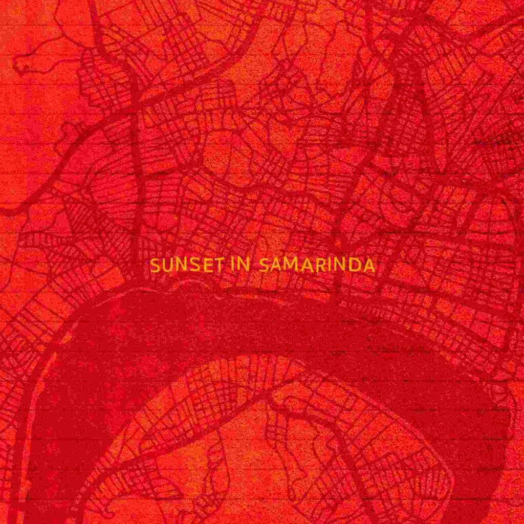 Red Cherry Rilis "Sunset in Samarinda": Romantisasi Senja yang Hilang Ditelan Kabut Asap Karhutla