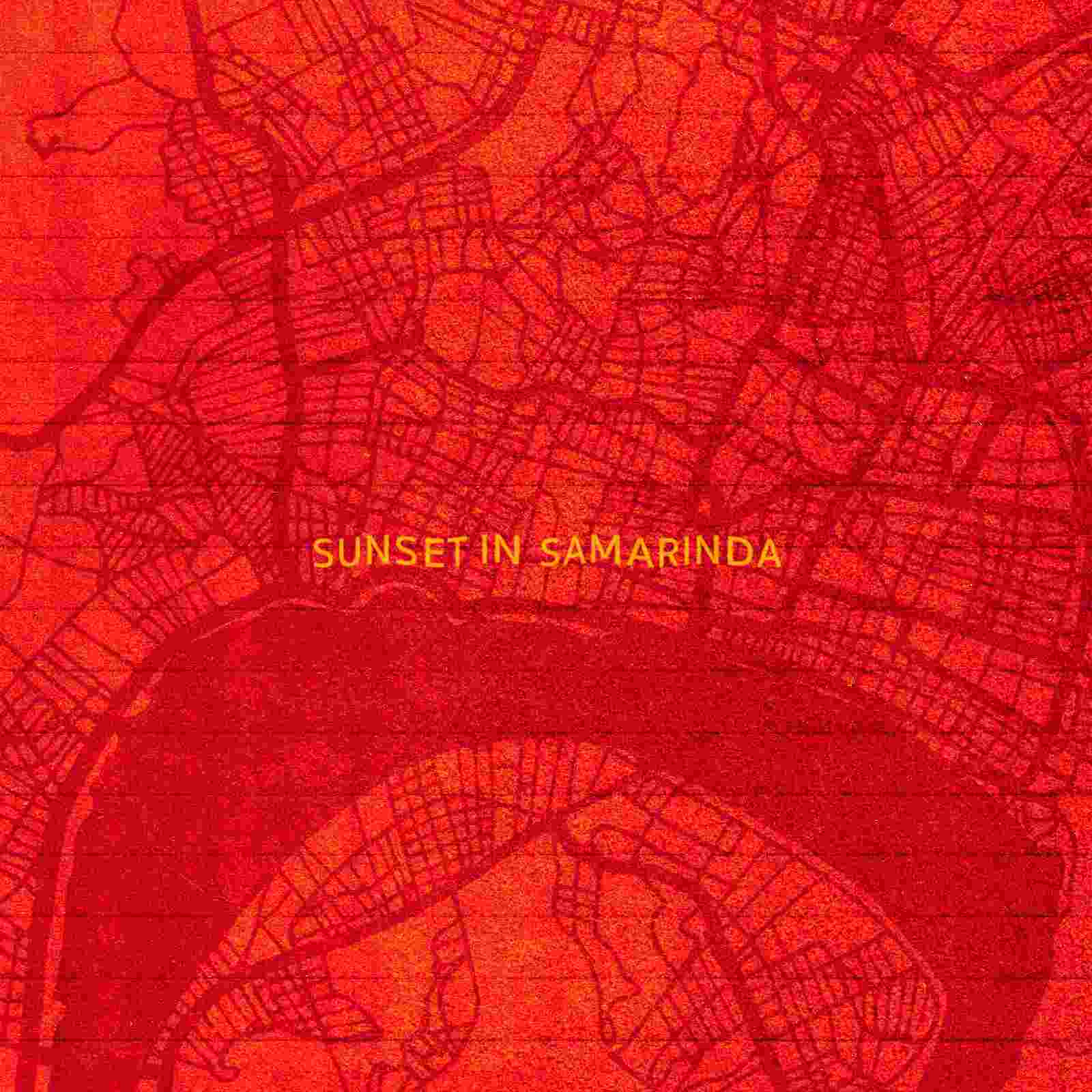 Red Cherry Rilis "Sunset in Samarinda": Romantisasi Senja yang Hilang Ditelan Kabut Asap Karhutla